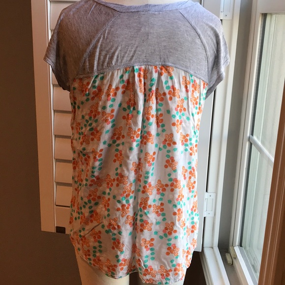 Anthropologie gray/print tee S - Picture 2 of 5